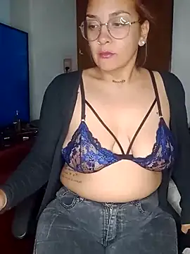 Snapshot of kuramaqueen chatting on 6, 6, 2026 kuramaqueen online show from 6, 6, 2026