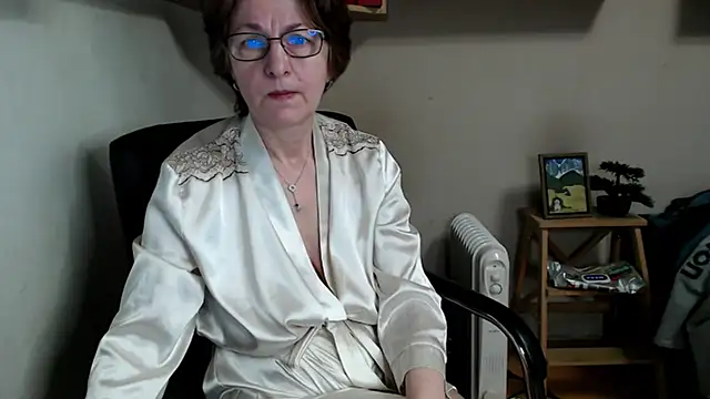 katemodel online show from 6, 3, 2026