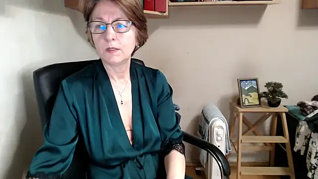 katemodel online show from 17, 3, 2026