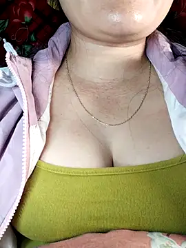 Reina Fcup01 online show from 4, 2, 2026