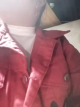 Snapshot of roachan_1 chatting on 6, 2, 2026 roachan 1 online show from 6, 2, 2026