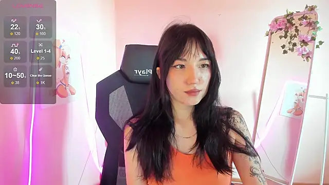 AliceeinWonderlanddd online show from 18, 7, 2026