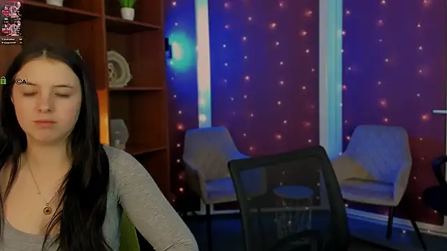 Snapshot of stella_flower chatting on 4, 2, 2026 stella flower online show from 4, 2, 2026