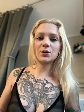 BlondeDoll  online show from 11, 2, 2026