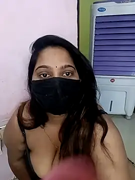 Aliya Hott online show from 3, 5, 2026