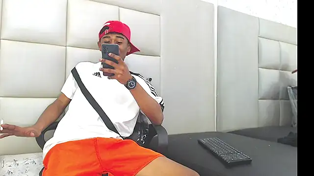 Snapshot of TonnyMarck chatting on 3, 2, 2026 TonnyMarck online show from 3, 2, 2026