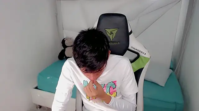 Snapshot of Liarr_ chatting on 23, 2, 2026 Liarr online show from 23, 2, 2026