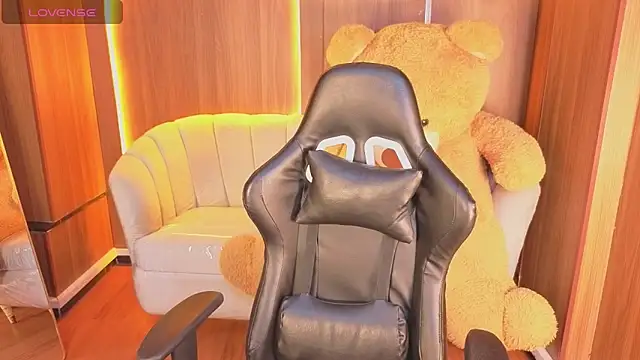 Alina b  online show from 13, 2, 2026