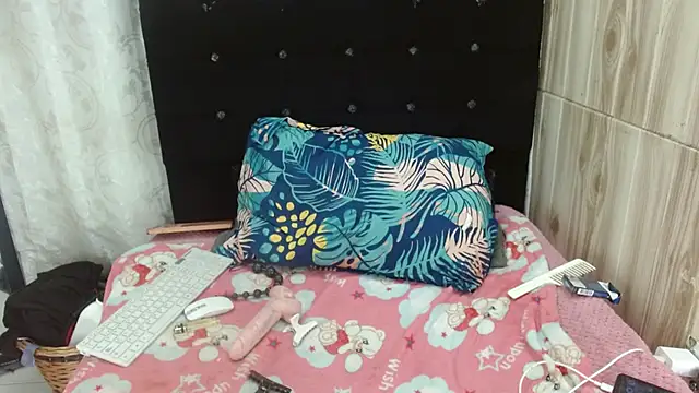 Snapshot of Camil4_milf_1 chatting on 3, 2, 2026 Camil4 milf 1 online show from 3, 2, 2026