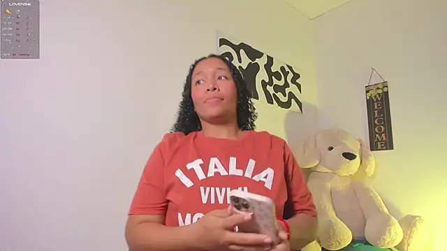 Snapshot of Nia13 chatting on 9, 2, 2026 Nia13 online show from 9, 2, 2026