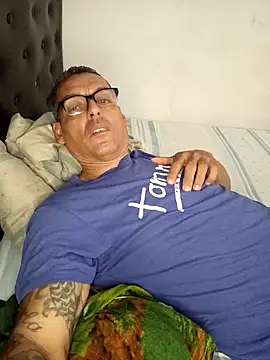 Carlos-0425 online show from 11, 5, 2026
