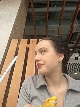 Snapshot of MiaTee chatting on 12, 2, 2026 MiaTee online show from 12, 2, 2026