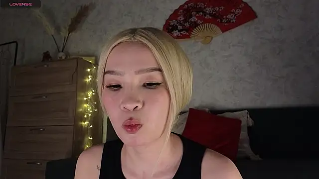 Snapshot of saya_li11 chatting on 9, 2, 2026 saya li11 online show from 9, 2, 2026