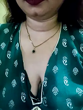 Snapshot of PARI51 chatting on 3, 5, 2026 PARI51 online show from 3, 5, 2026