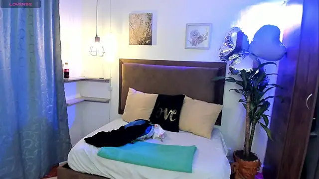 sofy bonnet online show from 16, 2, 2026