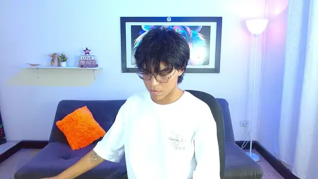 Maecum18 online show from 10, 2, 2026