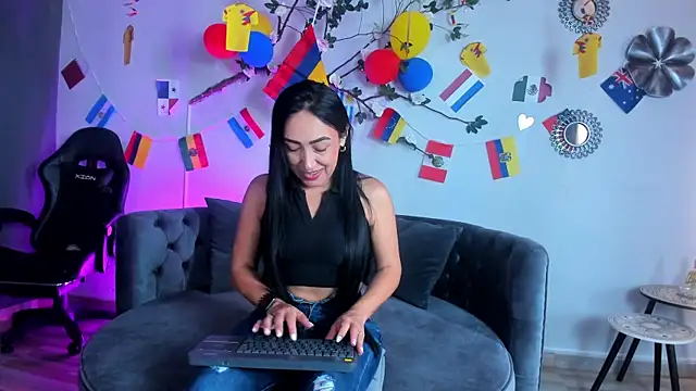 Snapshot of Mia_Davis__ chatting on 21, 6, 2026 Mia Davis online show from 21, 6, 2026
