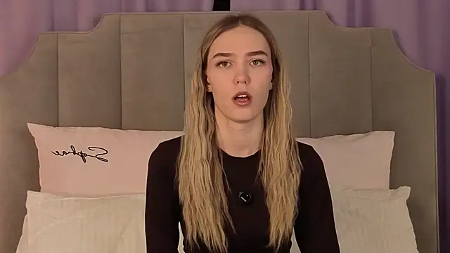 NikkiRyx online show from 10, 4, 2026