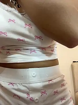 Snapshot of Gia_Evanss chatting on 13, 2, 2026 Gia Evanss online show from 13, 2, 2026