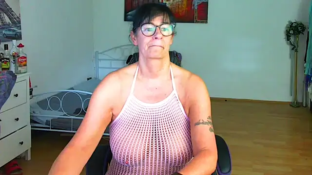 Sylly online show from 15, 10, 2025