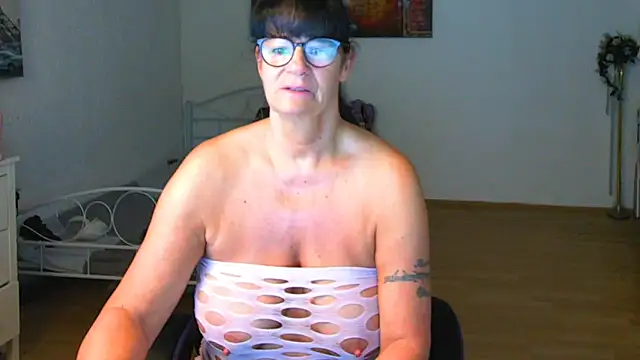 Sylly online show from 3, 6, 2026