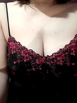 Ladyly99 online show from 14, 4, 2026