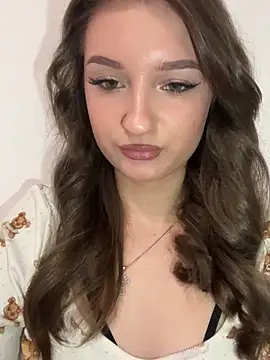 Snapshot of Green_eyes_lady chatting on 1, 2, 2026 Green eyes lady online show from 1, 2, 2026