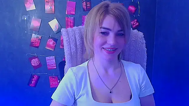 CuttieEmma online show from 11, 3, 2026