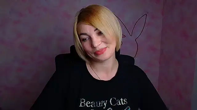 CuttieEmma online show from 23, 6, 2026