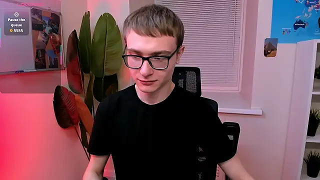 Snapshot of Emmit_Barker chatting on 28, 4, 2026 Emmit Barker online show from 28, 4, 2026