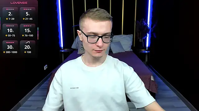 Snapshot of Emmit_Barker chatting on 7, 5, 2026 Emmit Barker online show from 7, 5, 2026