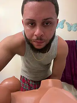 Snapshot of Tu_PaPi_Favorito chatting on 2, 7, 2026 Tu PaPi Favorito online show from 2, 7, 2026