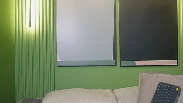 Snapshot of LiliCoxx chatting on 23, 4, 2026 LiliCoxx online show from 23, 4, 2026