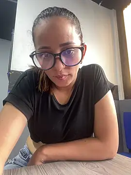 CristalOwens online show from 19, 7, 2026