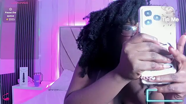 Snapshot of Sotf_Charlotte chatting on 29, 3, 2026 Sotf Charlotte online show from 29, 3, 2026