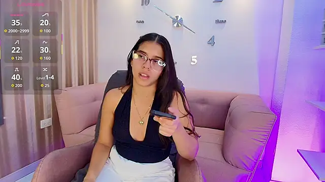 Snapshot of Luna_Millers chatting on 13, 2, 2026 Luna Millers online show from 13, 2, 2026