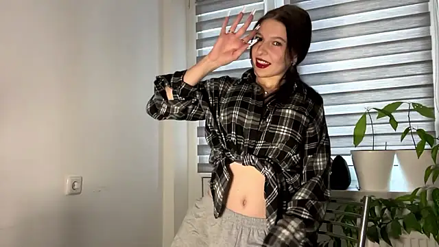 Sarahsolara online show from 18, 2, 2026