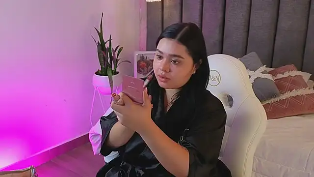 SofiaCortes4 online show from 14, 4, 2026