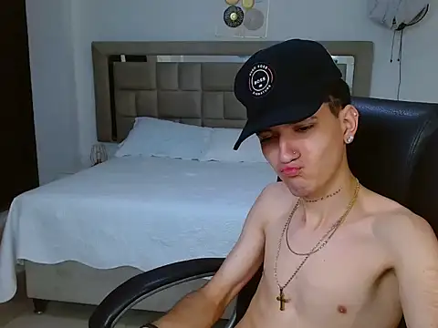 eroboyxox online show from 24, 2, 2026