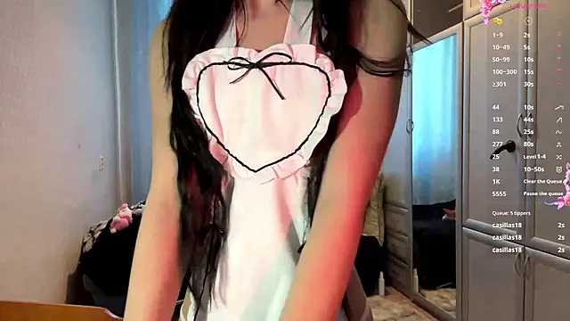 Snapshot of UrBabeLuna chatting on 8, 3, 2026 UrBabeLuna online show from 8, 3, 2026