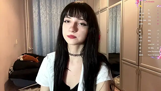 Snapshot of UrBabeLuna chatting on 1, 4, 2026 UrBabeLuna online show from 1, 4, 2026