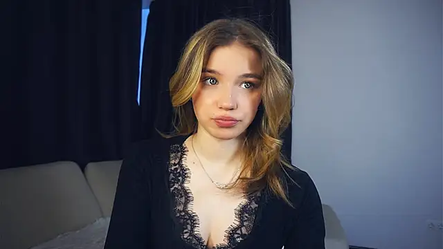 Snapshot of EarthaStinett chatting on 15, 2, 2026 EarthaStinett online show from 15, 2, 2026