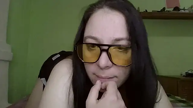 MillaSourety online show from 5, 2, 2026