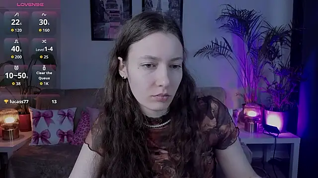 VioletaBloom online show from 7, 2, 2026