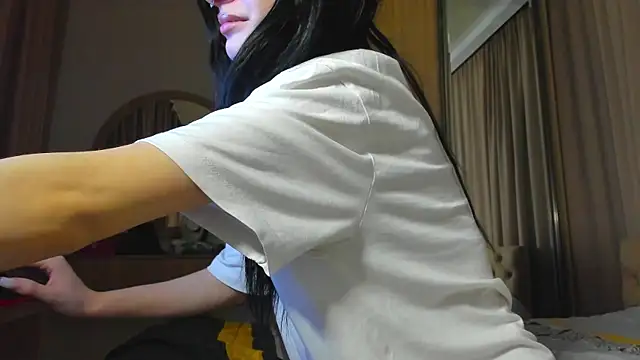 Lesyalisss online show from 14, 5, 2026