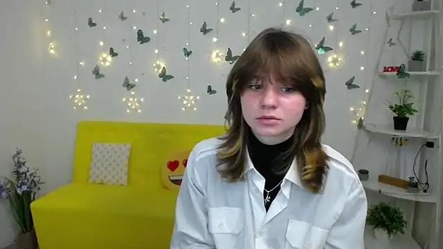 AnnaWest  online show from 28, 2, 2026