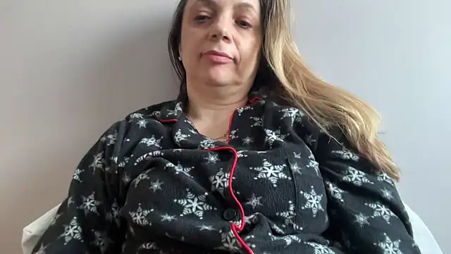 Snapshot of ShyFlameLive chatting on 13, 2, 2026 ShyFlameLive online show from 13, 2, 2026