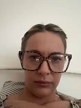 Snapshot of SophieSchmidt chatting on 17, 2, 2026 SophieSchmidt online show from 17, 2, 2026