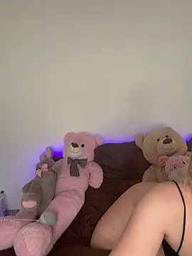 Snapshot of Zoey__08 chatting on 20, 4, 2026 Zoey 08 online show from 20, 4, 2026