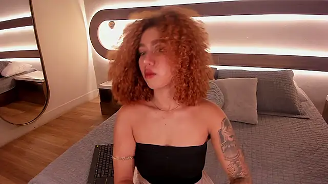 Snapshot of Sienna_brunette chatting on 10, 2, 2026 Sienna brunette online show from 10, 2, 2026